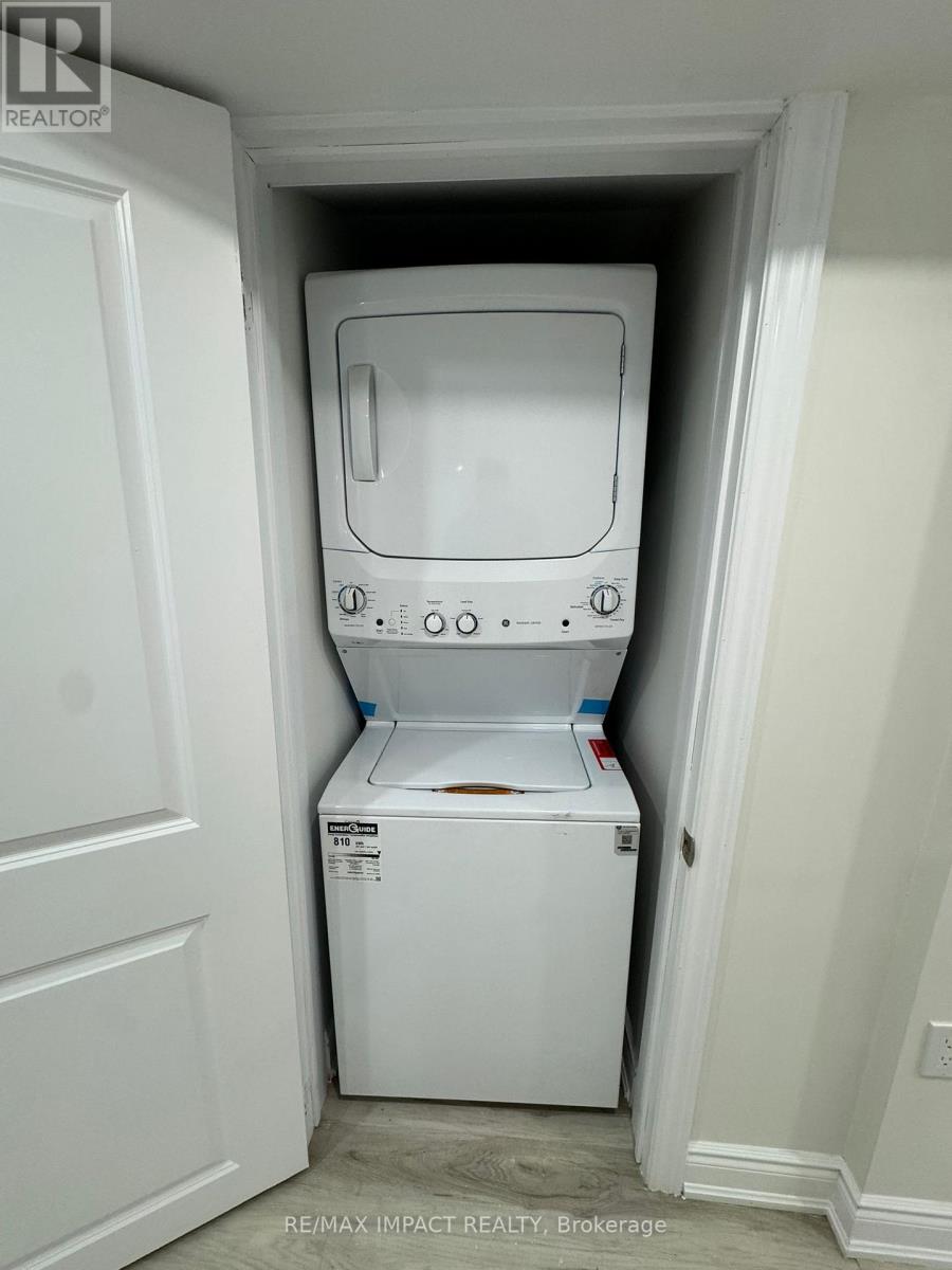 87 Large Crescent N, Ajax, Ontario  L1T 2S7 - Photo 12 - E12569122