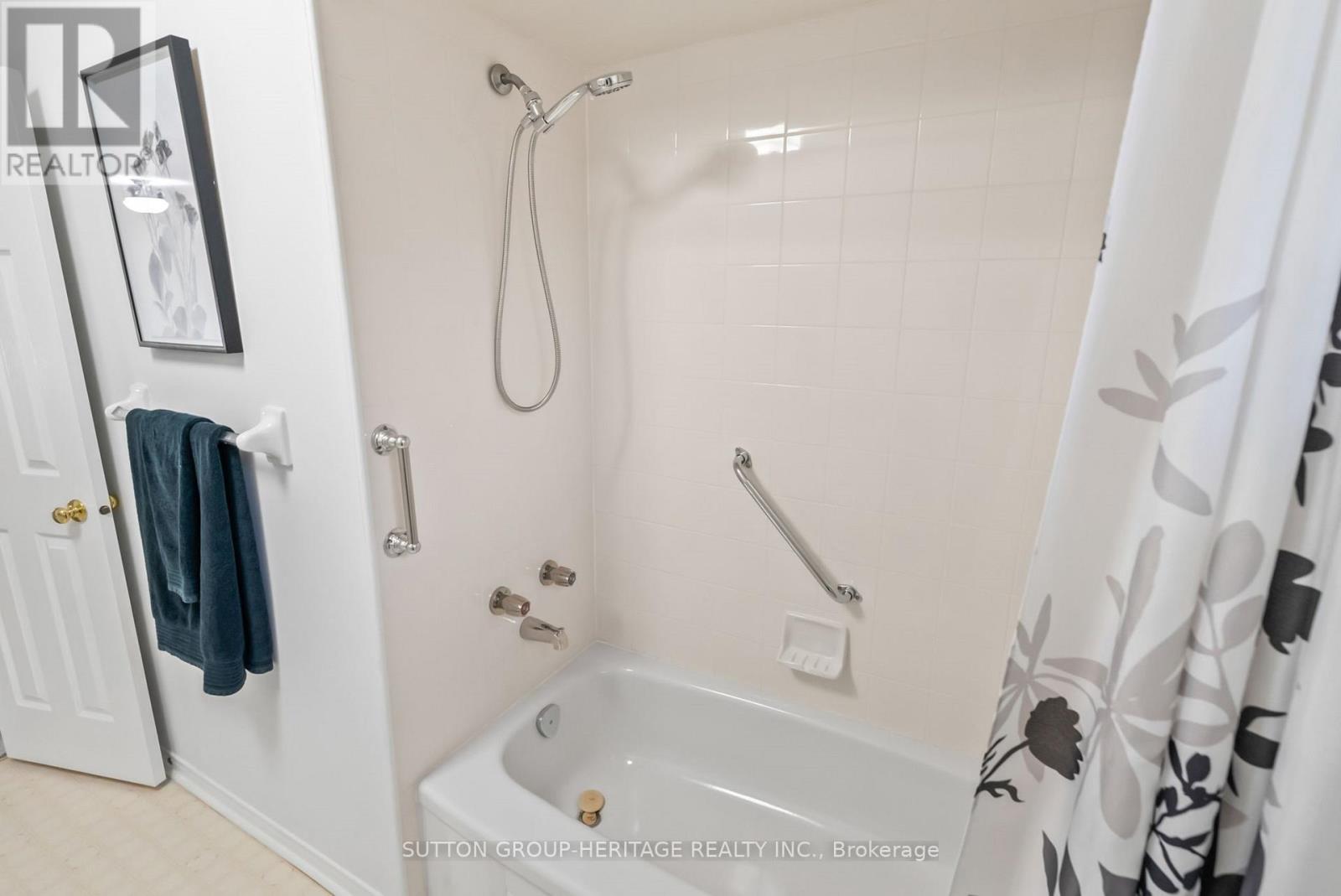 16 Mantell Crescent, Ajax, Ontario  L1T 3N6 - Photo 41 - E12497450