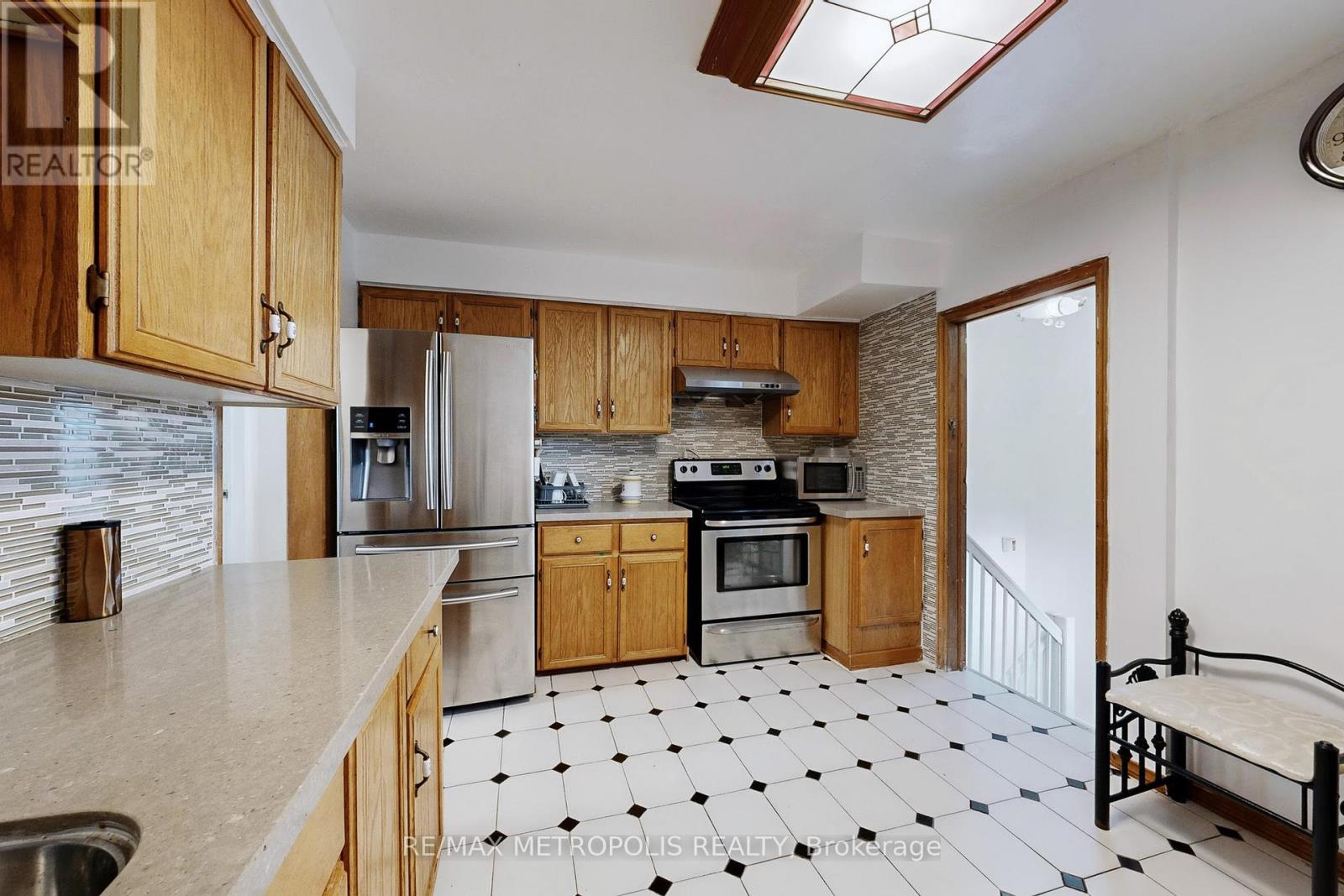 1735 Pharmacy Avenue, Toronto, Ontario  M1T 1H1 - Photo 12 - E12563264