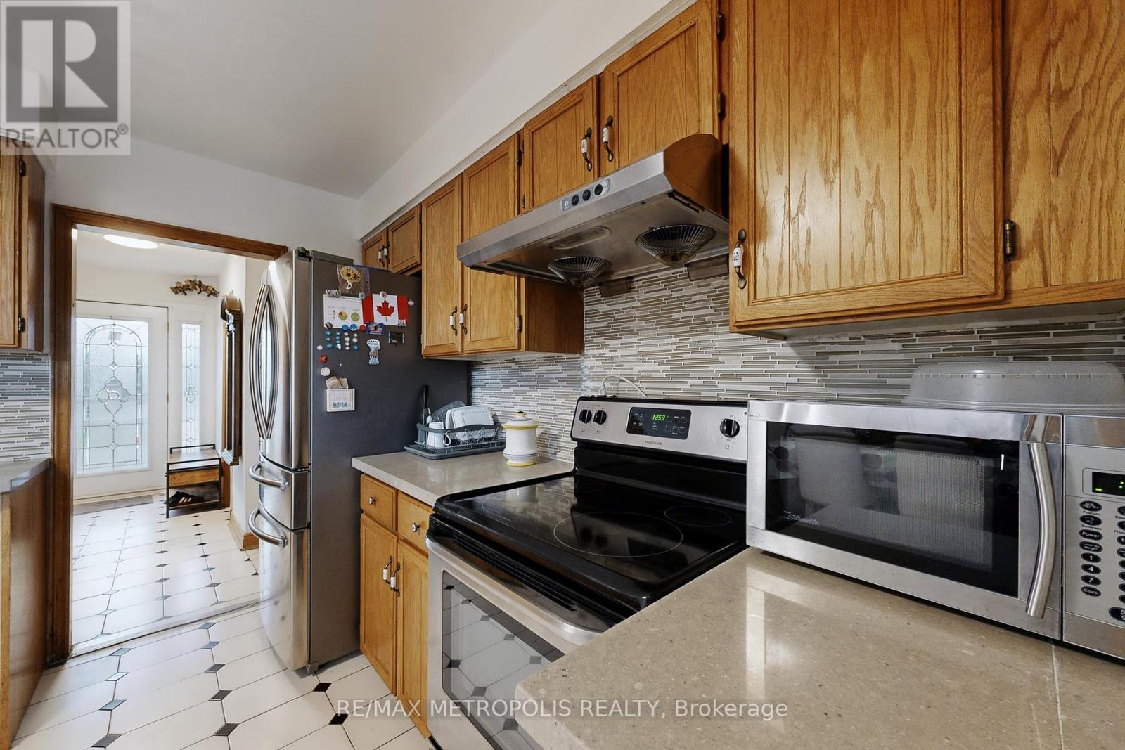 1735 Pharmacy Avenue, Toronto, Ontario  M1T 1H1 - Photo 15 - E12563264