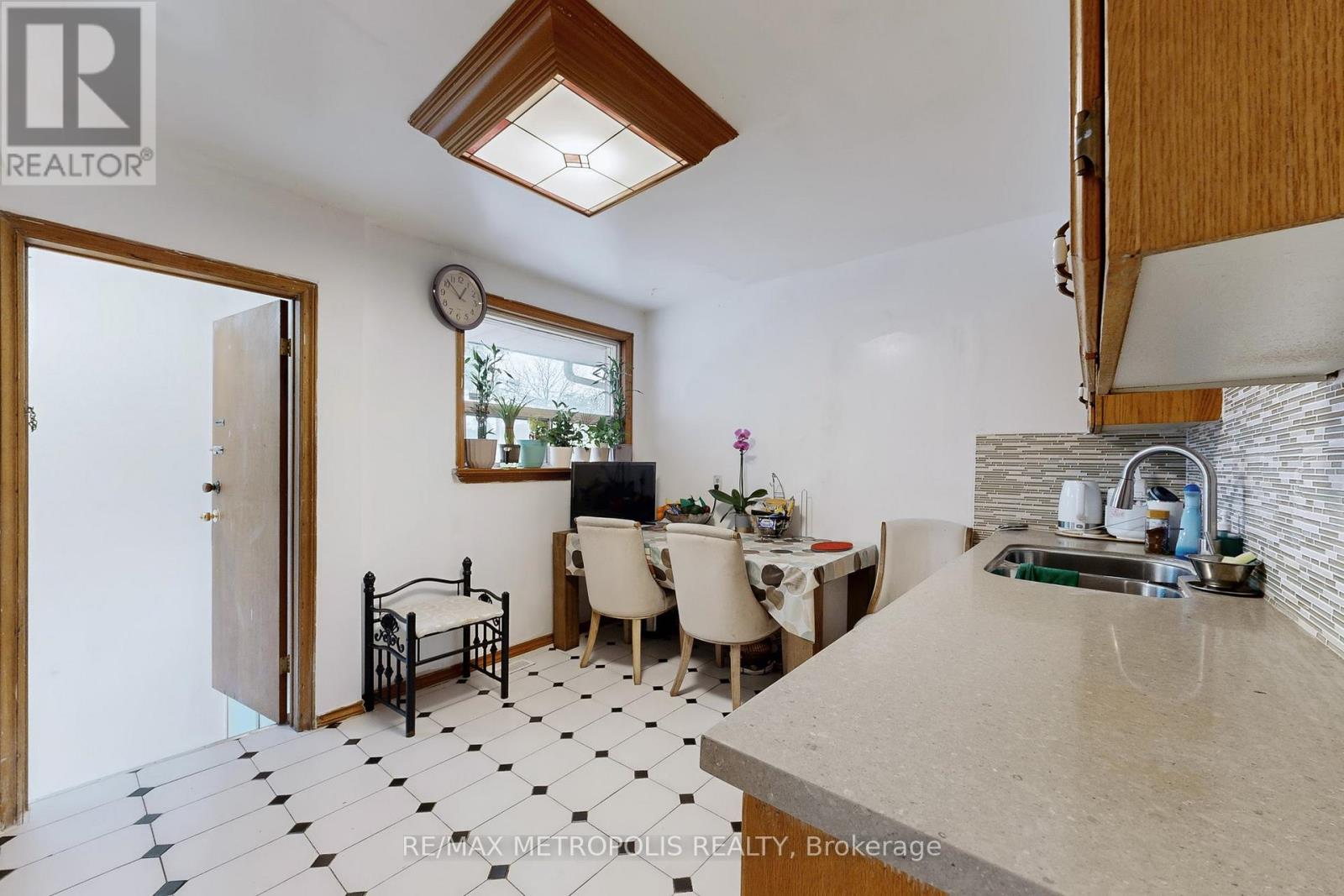 1735 Pharmacy Avenue, Toronto, Ontario  M1T 1H1 - Photo 14 - E12563264