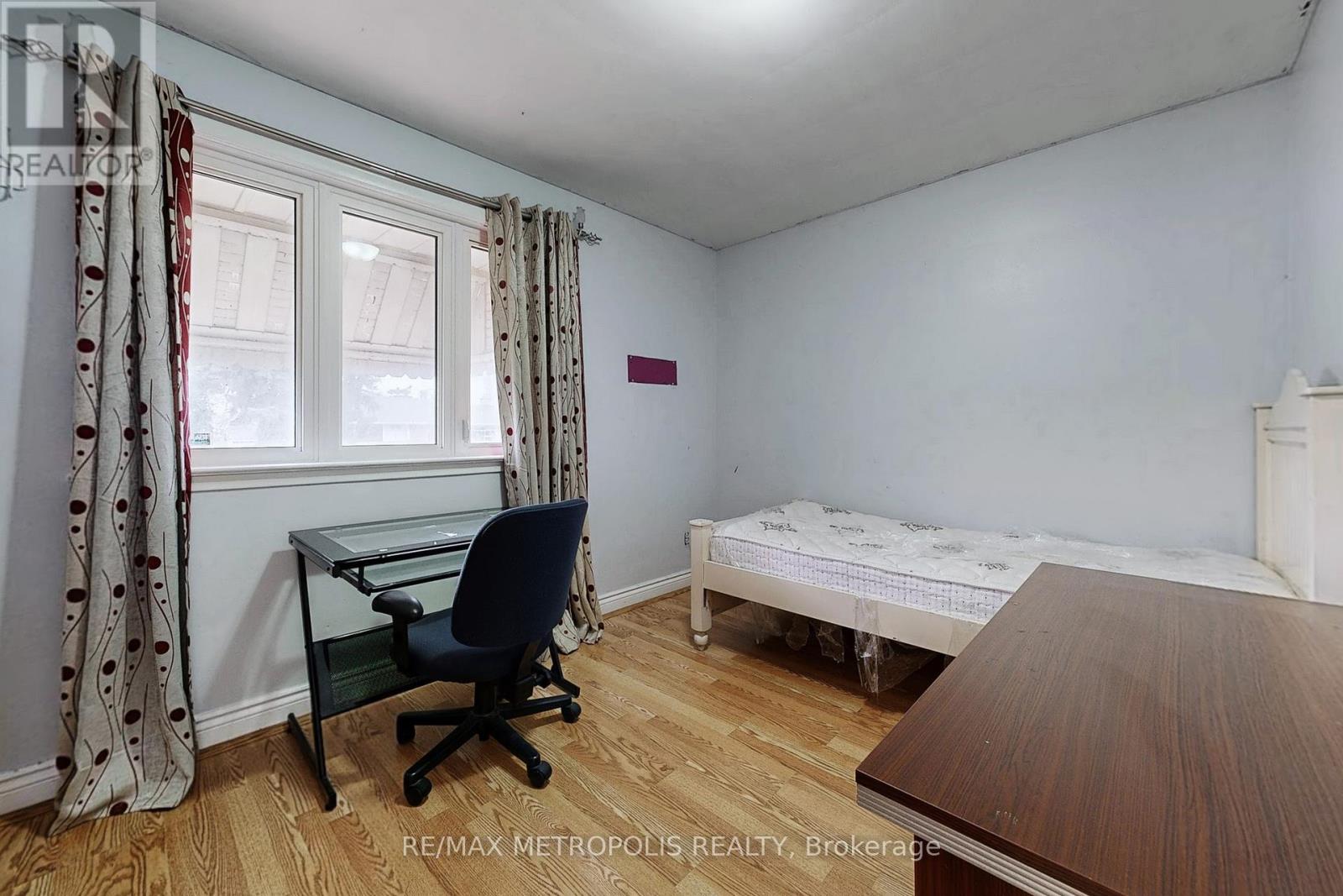 1735 Pharmacy Avenue, Toronto, Ontario  M1T 1H1 - Photo 16 - E12563264