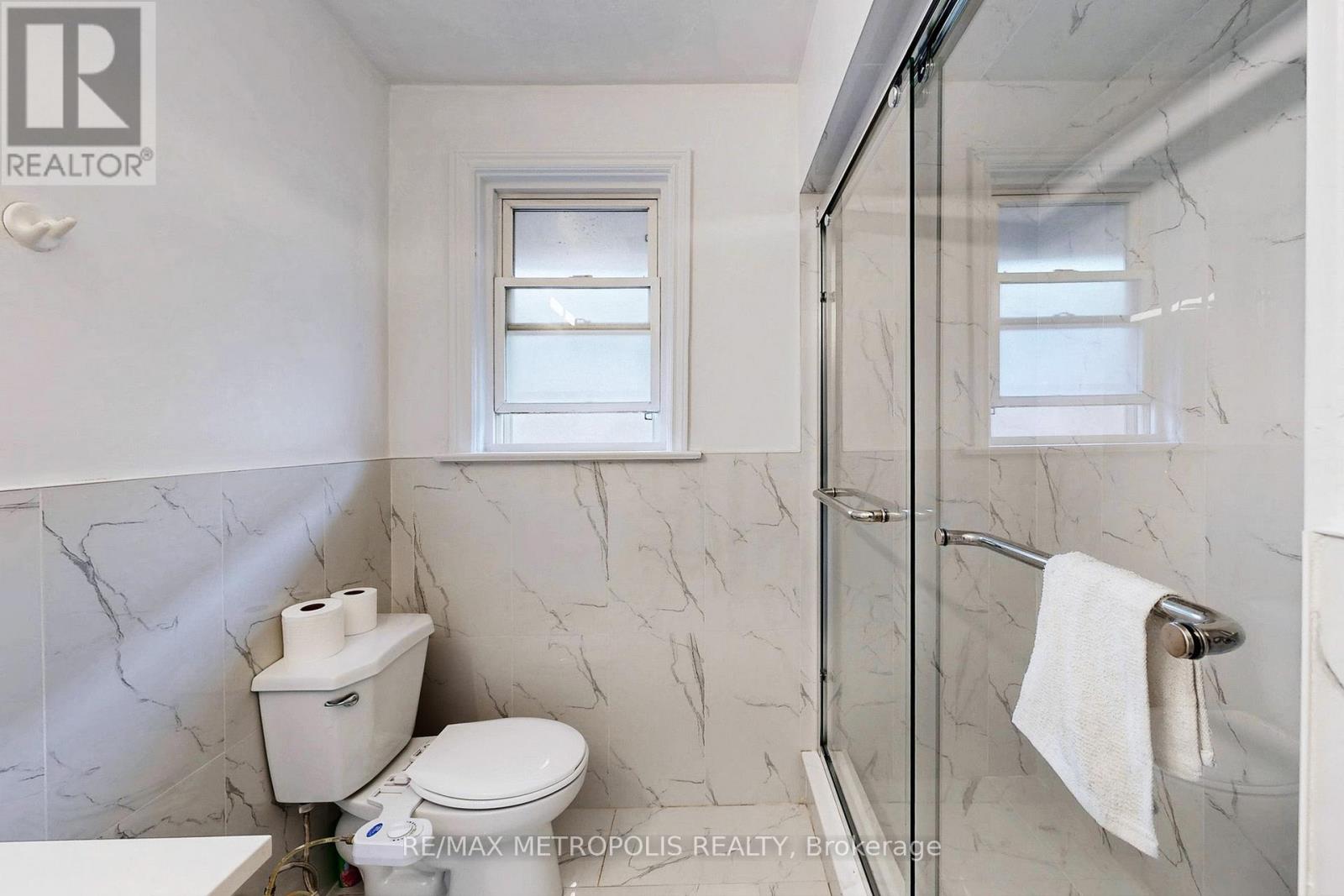 1735 Pharmacy Avenue, Toronto, Ontario  M1T 1H1 - Photo 25 - E12563264