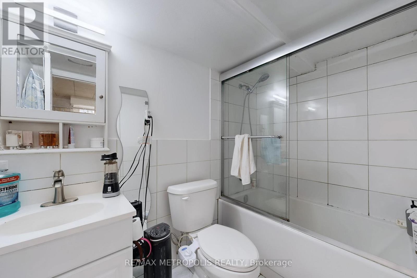 1735 Pharmacy Avenue, Toronto, Ontario  M1T 1H1 - Photo 38 - E12563264