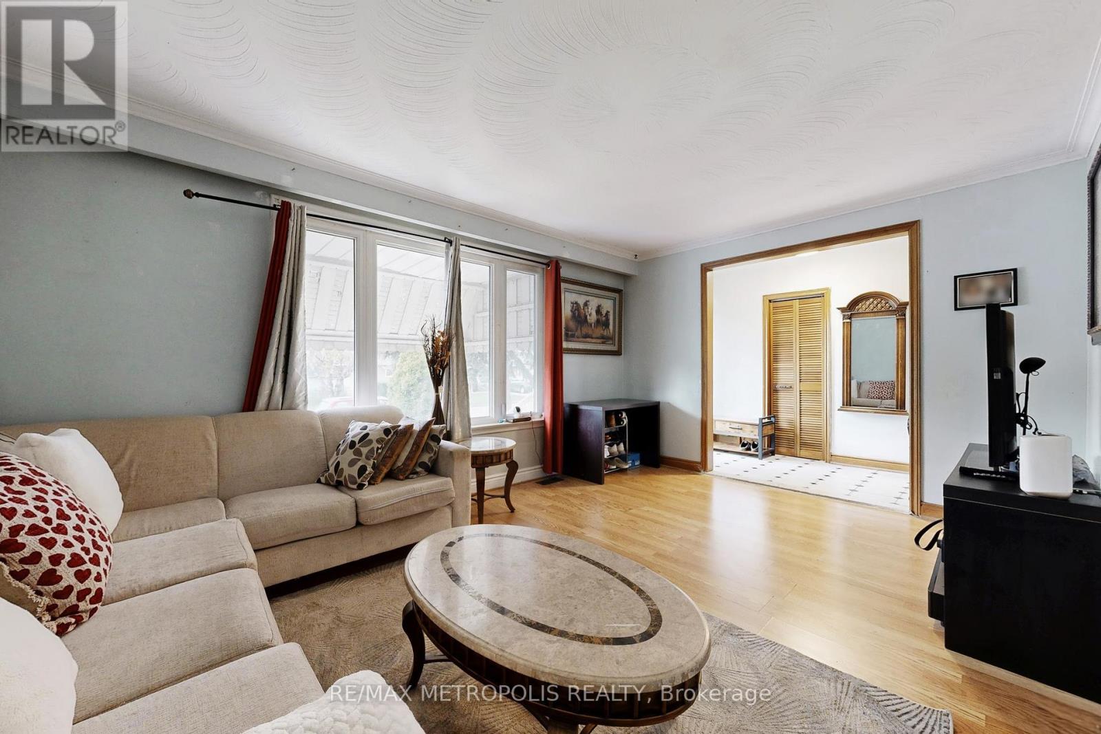 1735 Pharmacy Avenue, Toronto, Ontario  M1T 1H1 - Photo 8 - E12563264