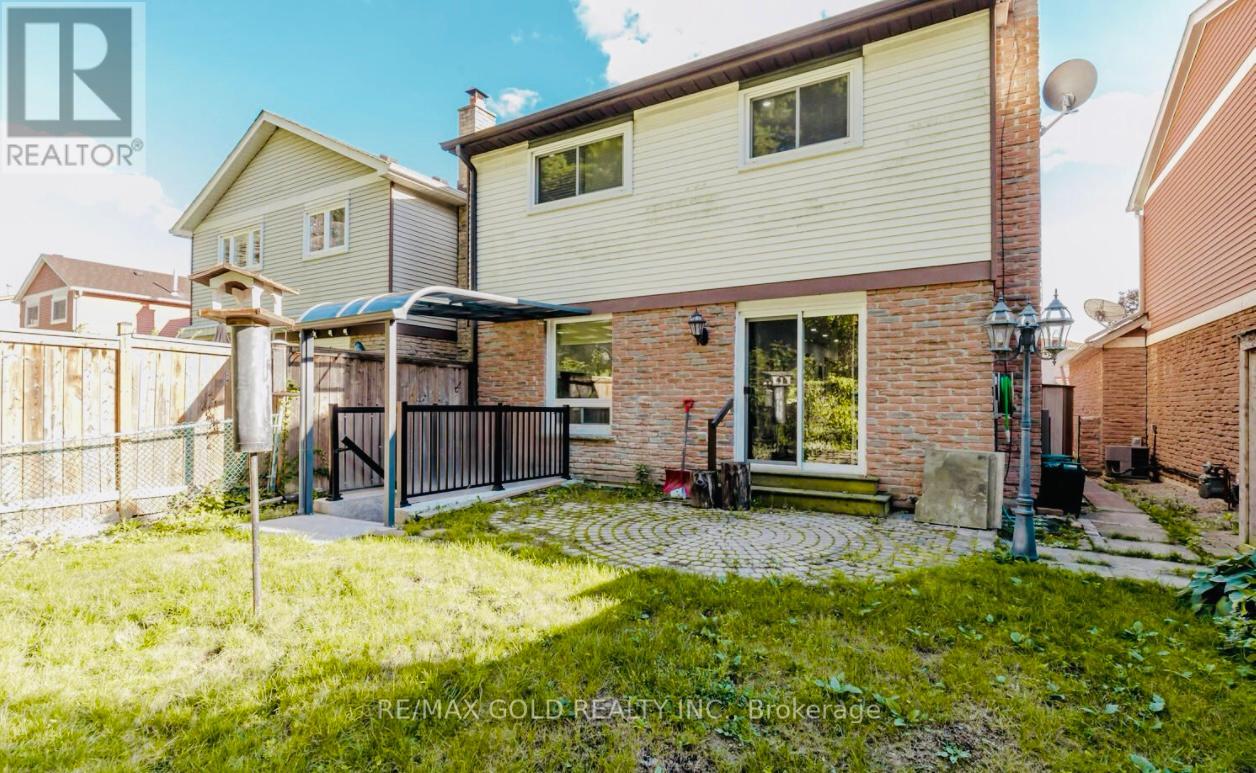 100 Rawling Crescent, Brampton, Ontario  L6Z 1N8 - Photo 20 - W12563294