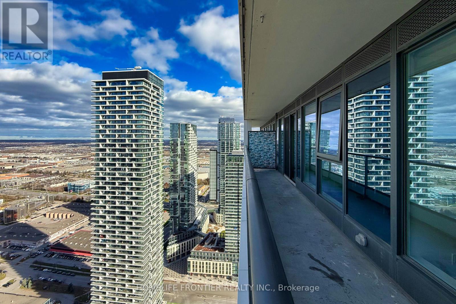 5001 - 5 Buttermill Avenue, Vaughan, Ontario  L4K 0J5 - Photo 24 - N12569112