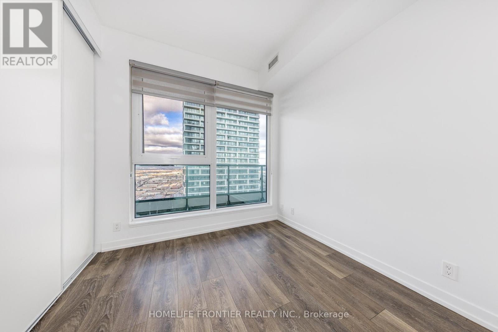 5001 - 5 Buttermill Avenue, Vaughan, Ontario  L4K 0J5 - Photo 9 - N12569112