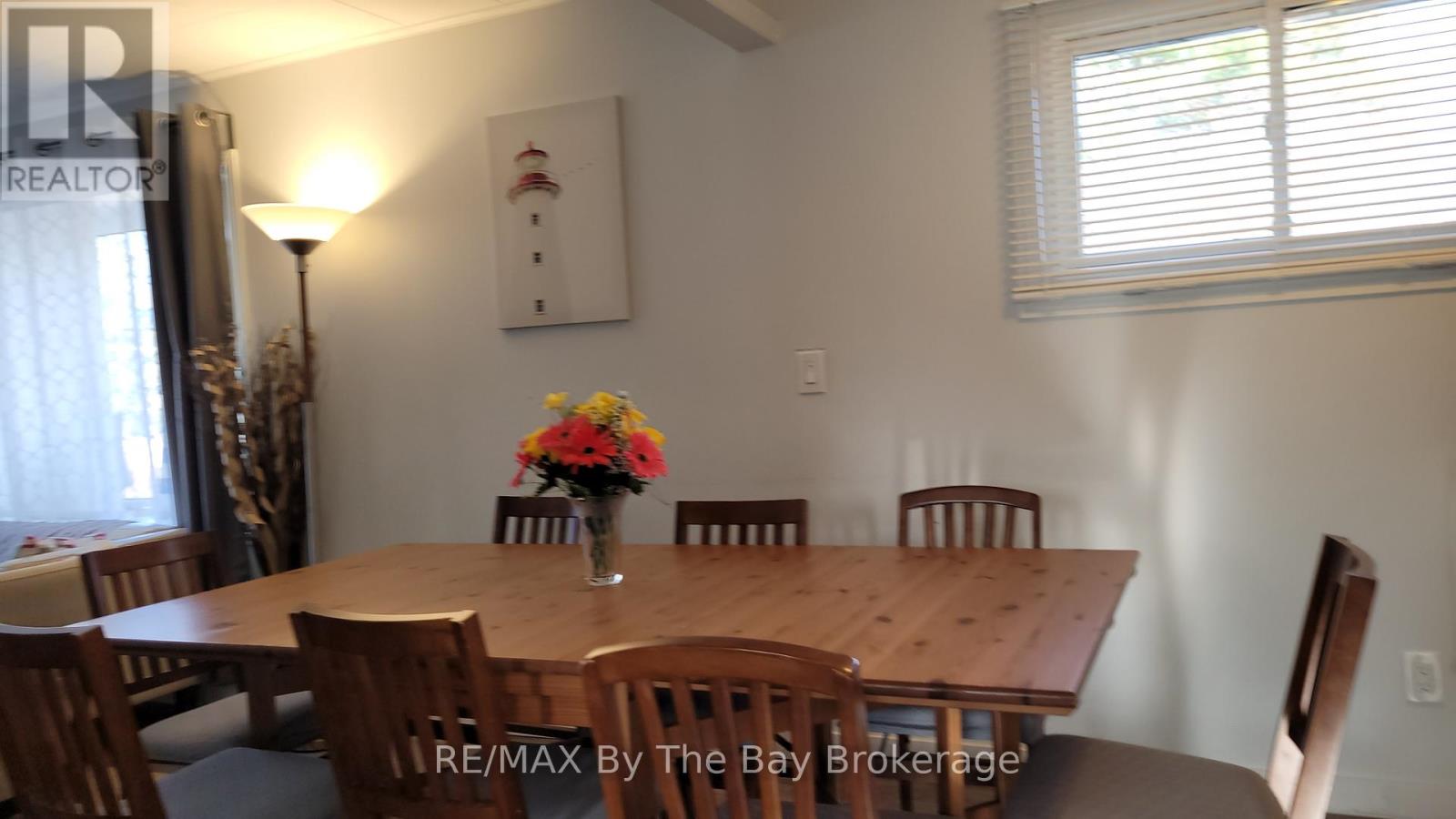 18 16th Street S, Wasaga Beach, Ontario  L9Z 2H4 - Photo 7 - S12569164