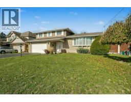132 CARSON Drive, Kitchener, Ontario