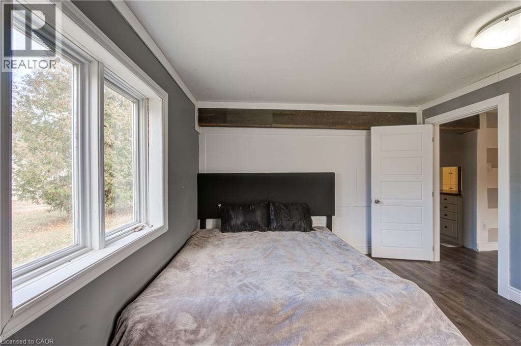 90 Tank Street, Petrolia, Ontario N0N 1R0 - Photo 11 - 40789507