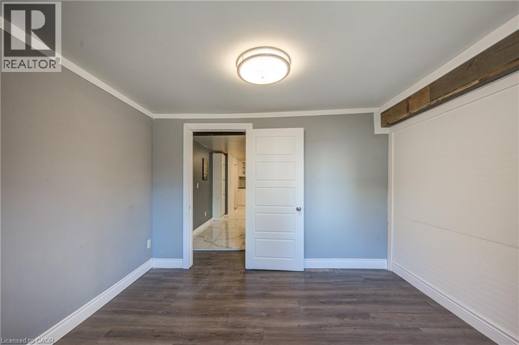 90 Tank Street, Petrolia, Ontario N0N 1R0 - Photo 29 - 40789507