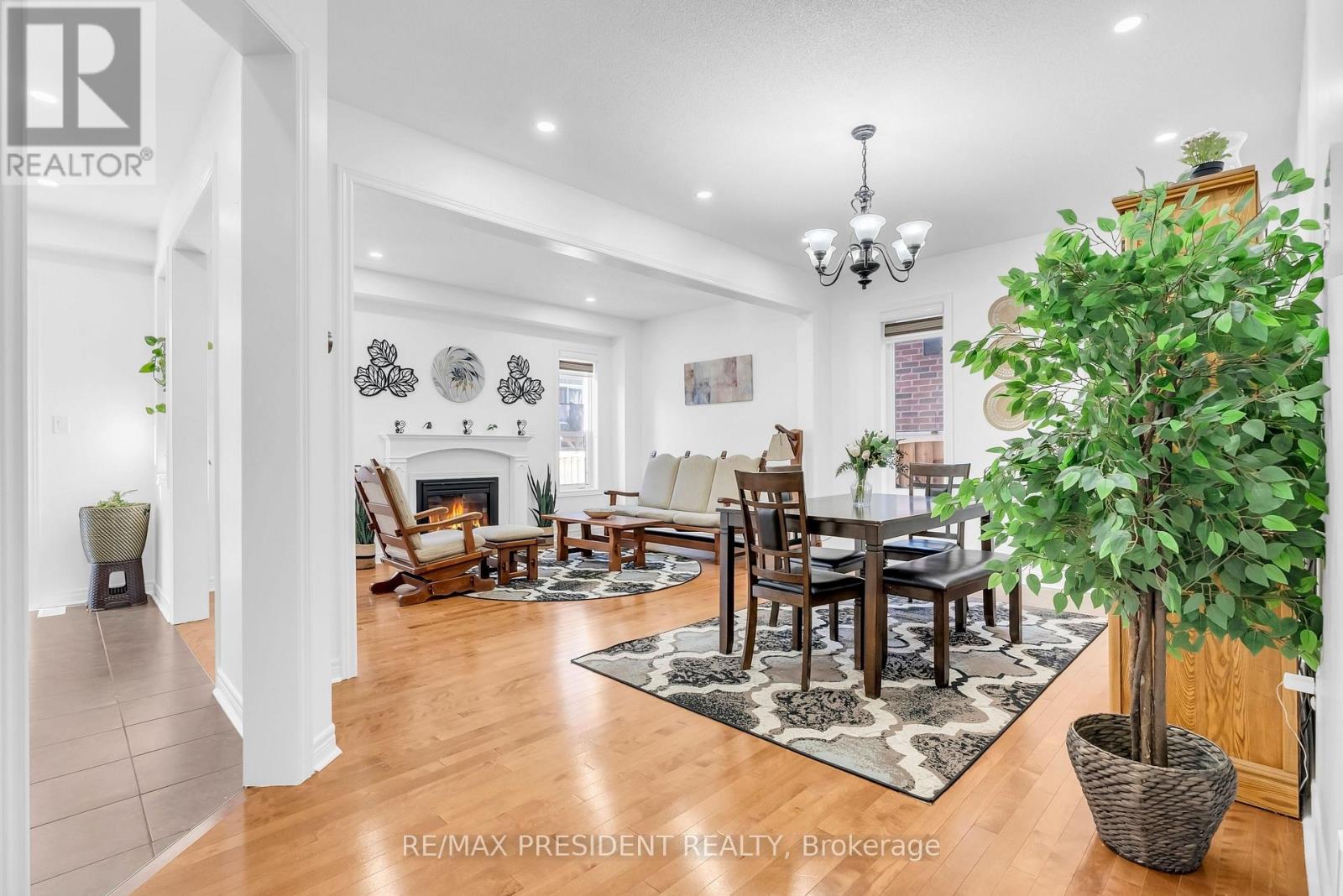 146 George Robinson Drive, Brampton, Ontario  L6Y 2X6 - Photo 9 - W12569080