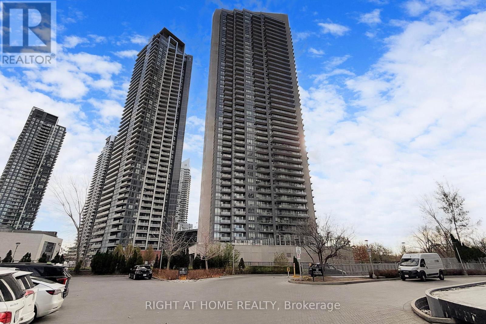 1505 - 36 PARK LAWN ROAD, Toronto, Ontario