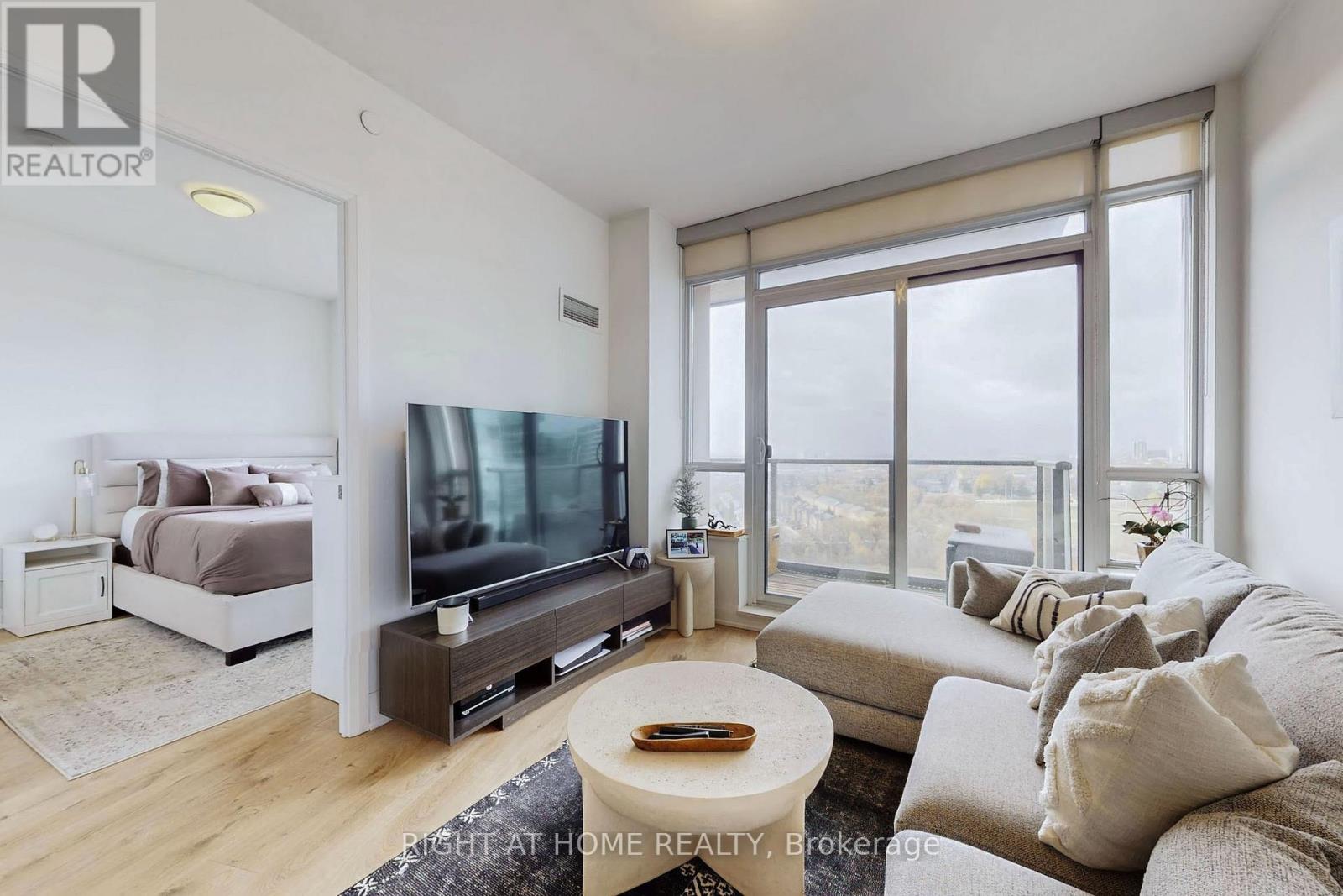 1505 - 36 Park Lawn Road, Toronto, Ontario  M8Y 3H8 - Photo 14 - W12569138