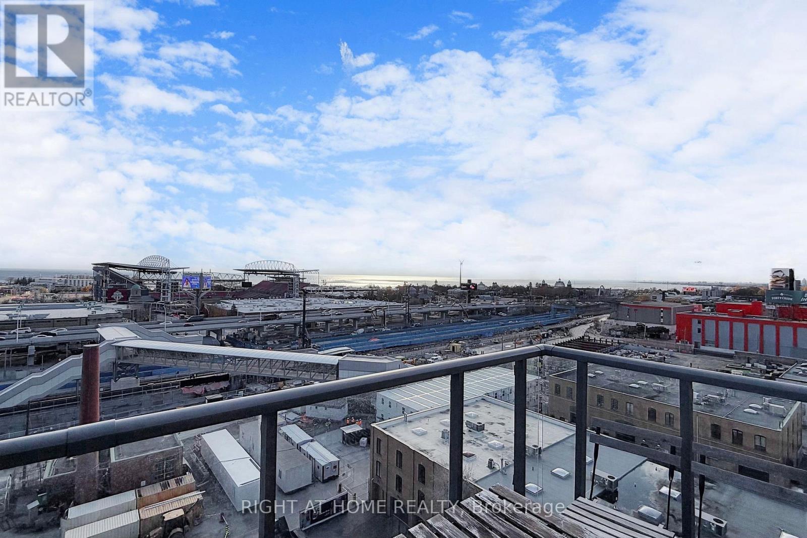 1505 - 36 Park Lawn Road, Toronto, Ontario  M8Y 3H8 - Photo 25 - W12569138