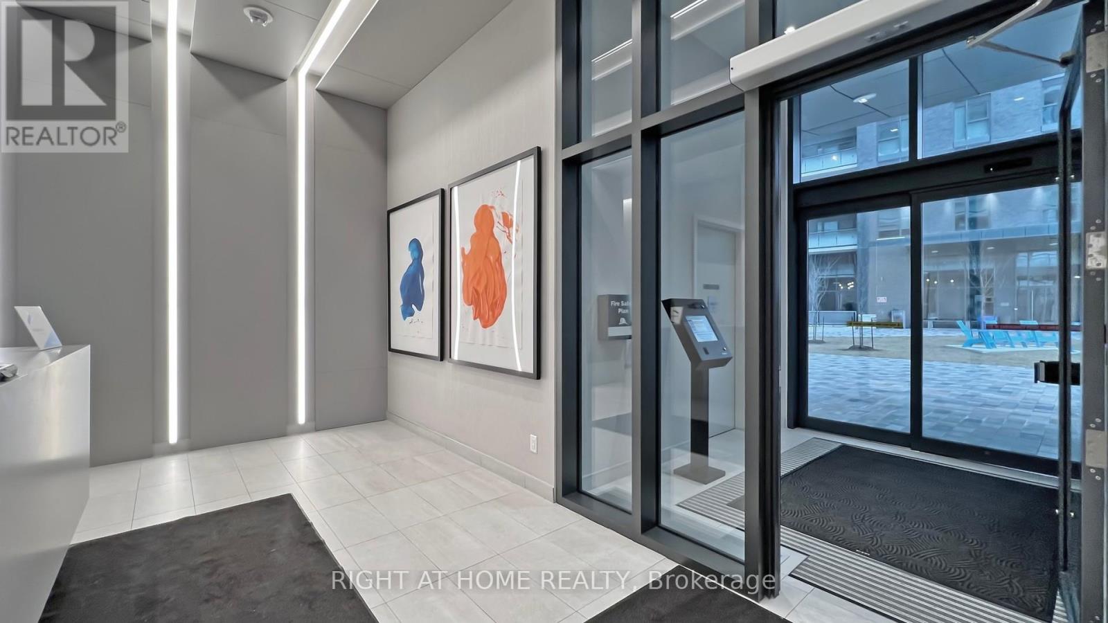 801 - 30 Samuel Wood Way, Toronto, Ontario  M9B 0C9 - Photo 5 - W12569140