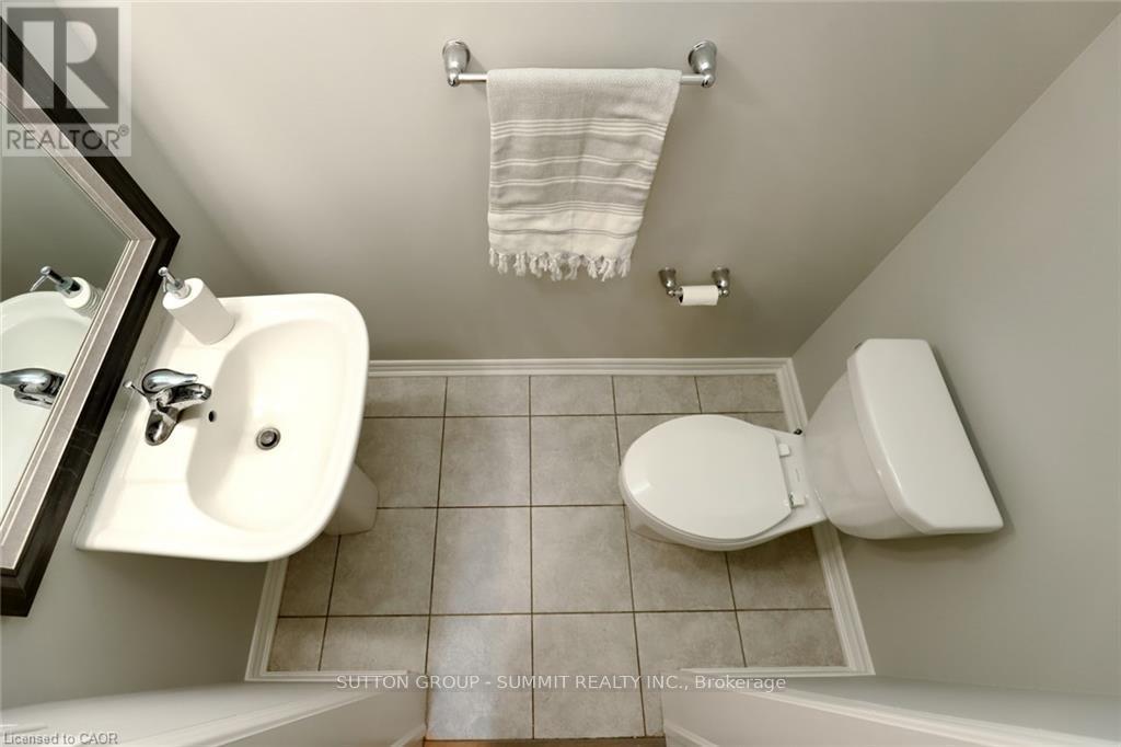 66 Daylily Lane, Kitchener, Ontario  N2R 0L7 - Photo 17 - X12569078