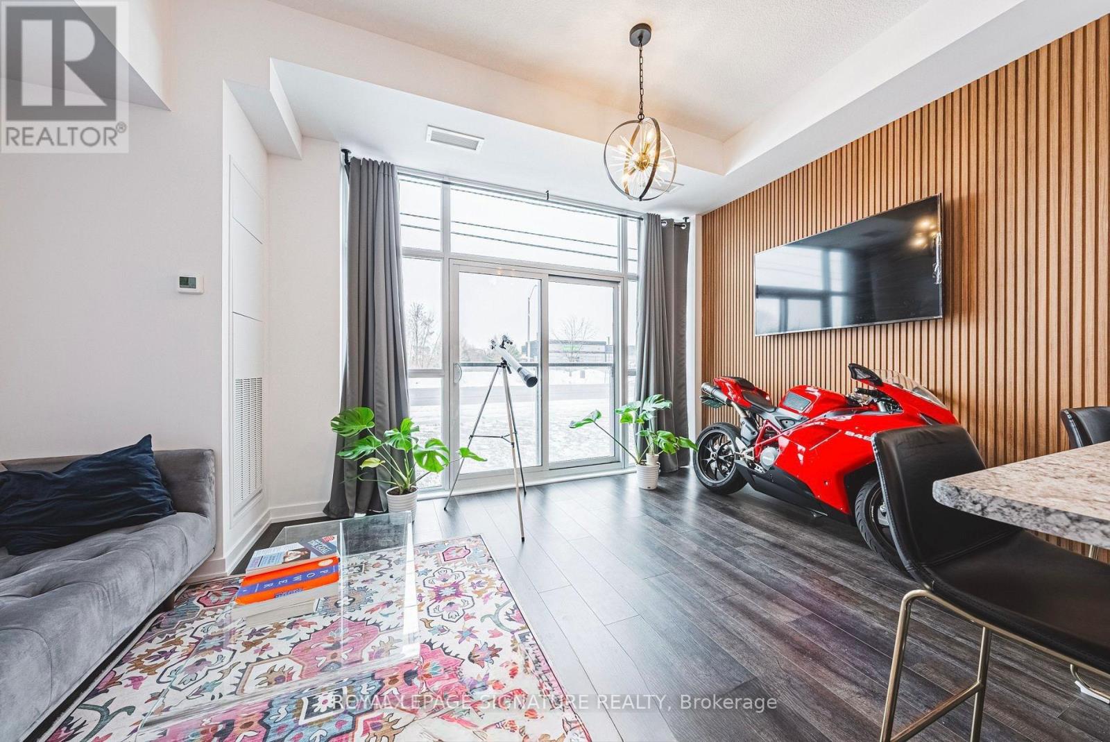 102 - 470 Dundas Street E, Hamilton, Ontario  L8B 2A6 - Photo 2 - X12569124