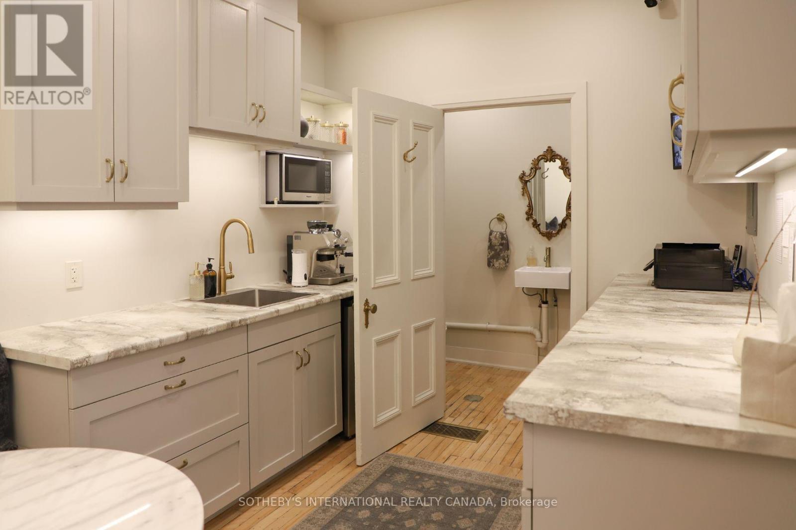 96 Downie Street, Stratford, Ontario  N5A 1W9 - Photo 7 - X12569126