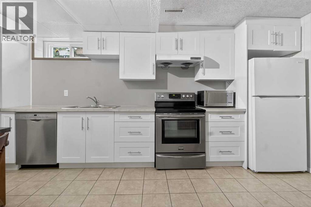 4411 53 Street Nw, Calgary, Alberta  T3A 1V5 - Photo 32 - A2271050