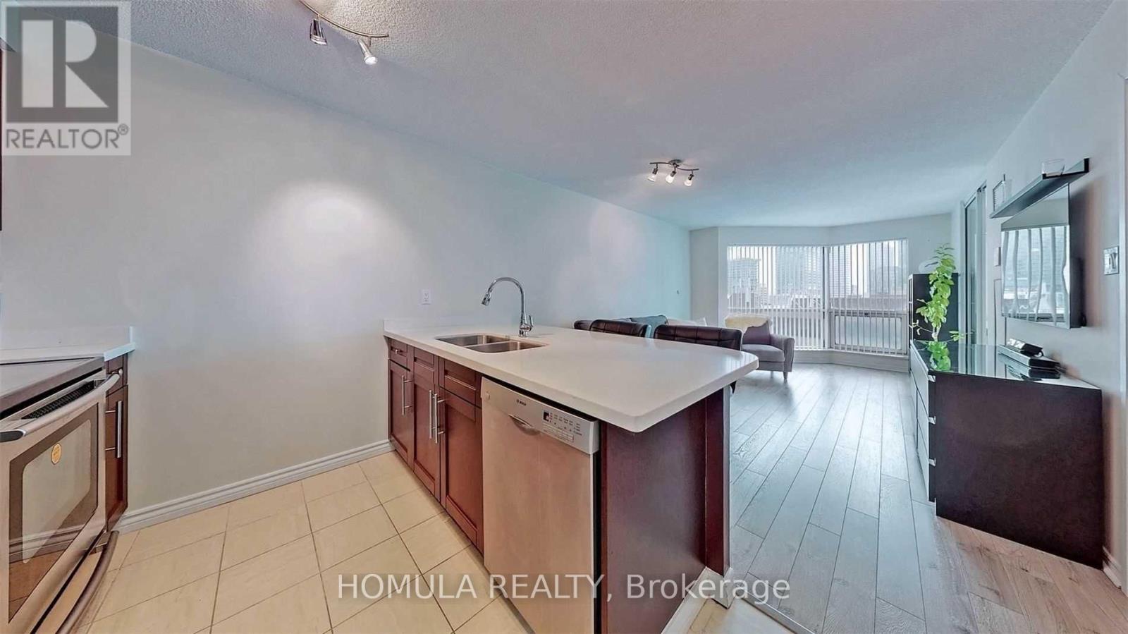 910 - 10 Yonge Street, Toronto, Ontario  M5E 1R4 - Photo 5 - C12569148