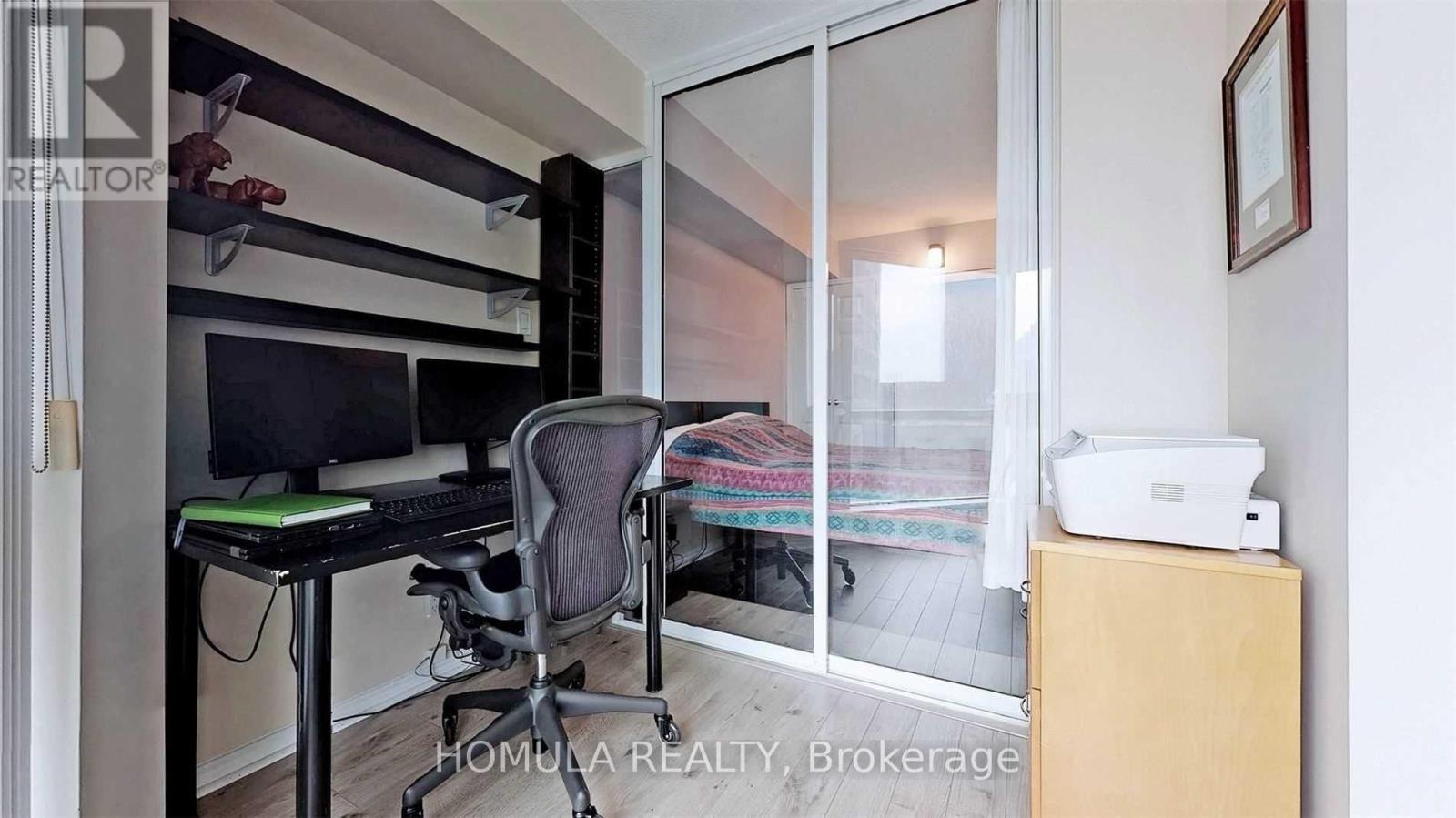 910 - 10 Yonge Street, Toronto, Ontario  M5E 1R4 - Photo 9 - C12569148