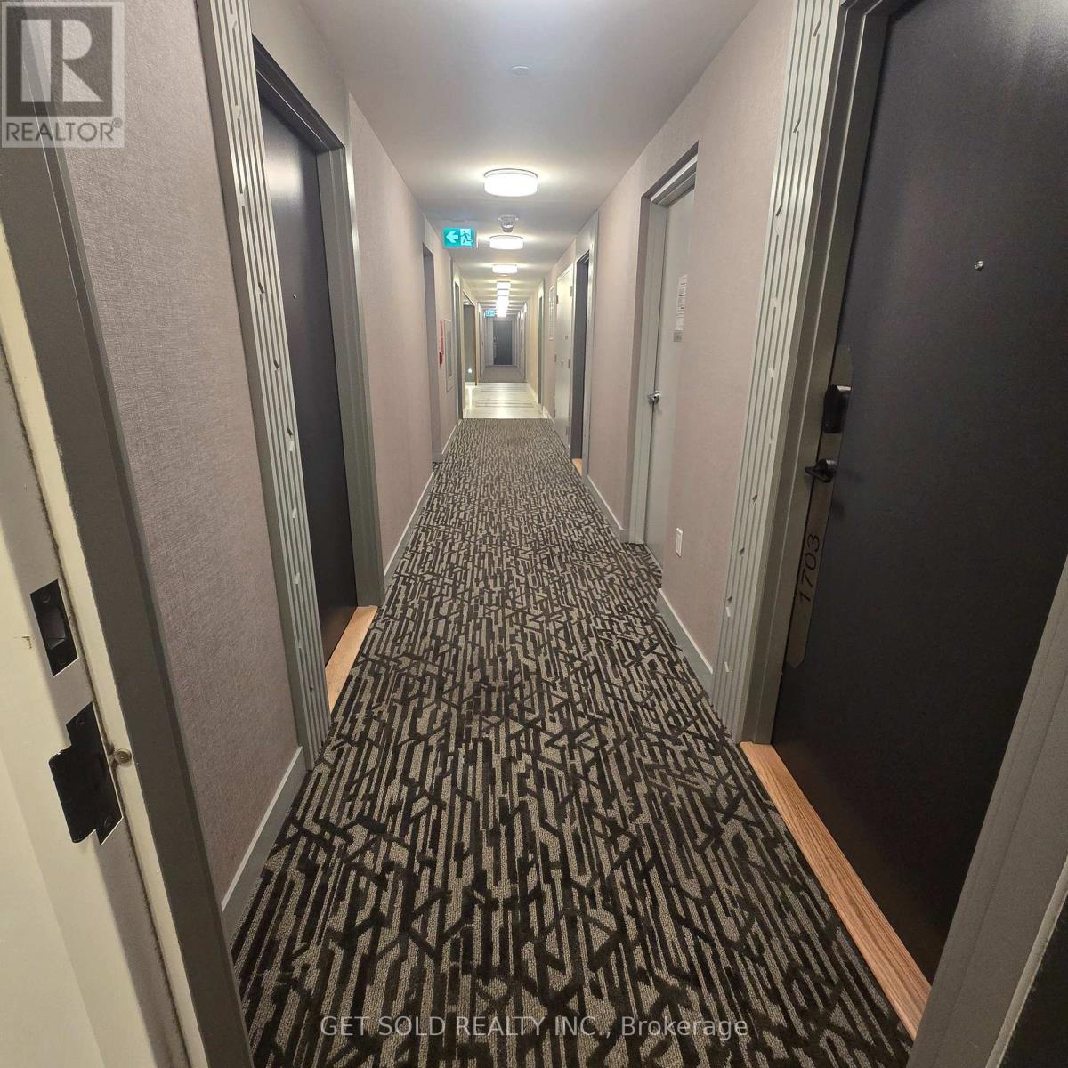 95 Oneida Crescent, Richmond Hill, Ontario  L4B 0H5 - Photo 4 - N12569150