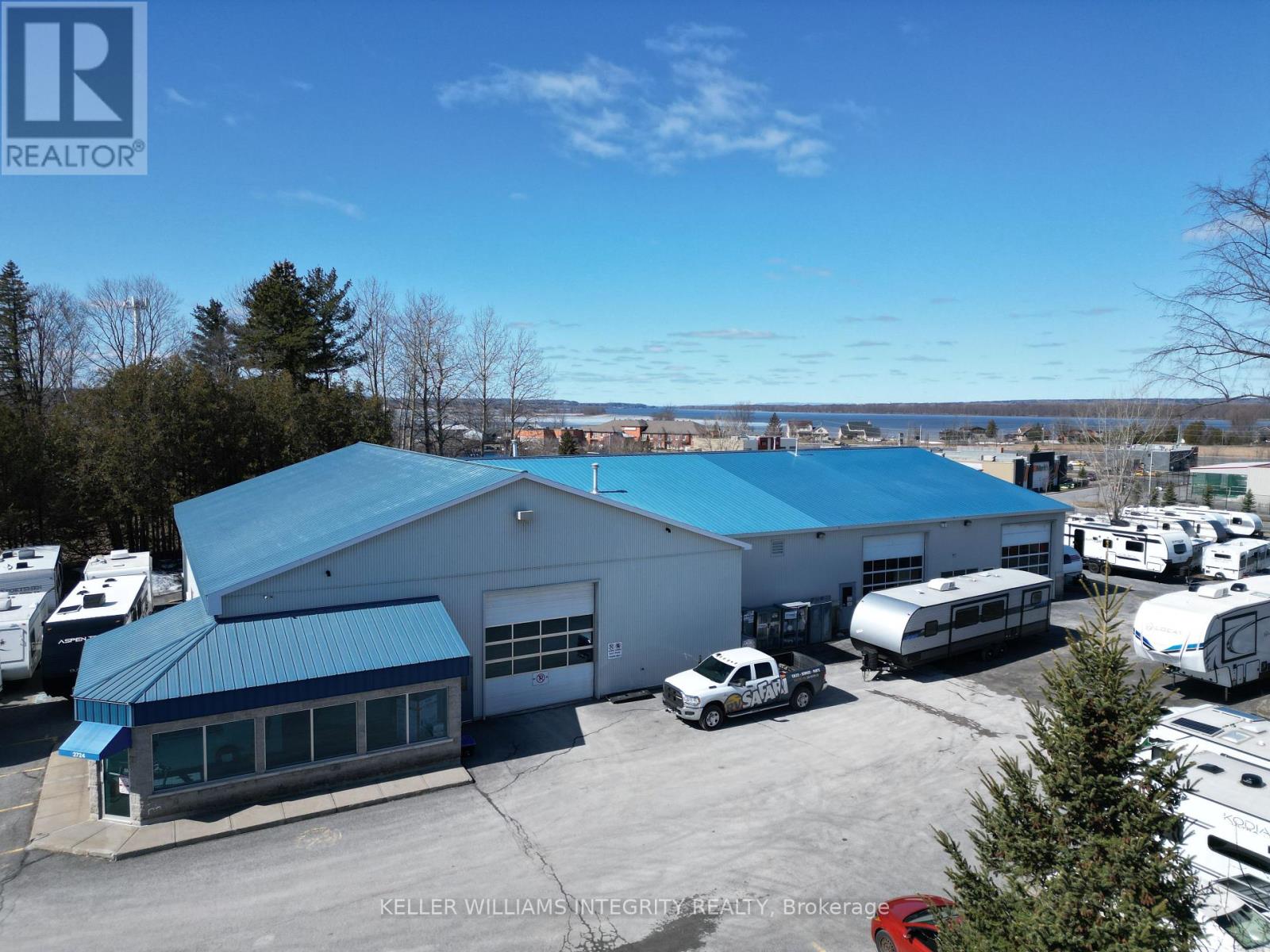 2724 Laurier Street, Clarence-Rockland, Ontario K4K 1A2 - Photo 4 - X12070753