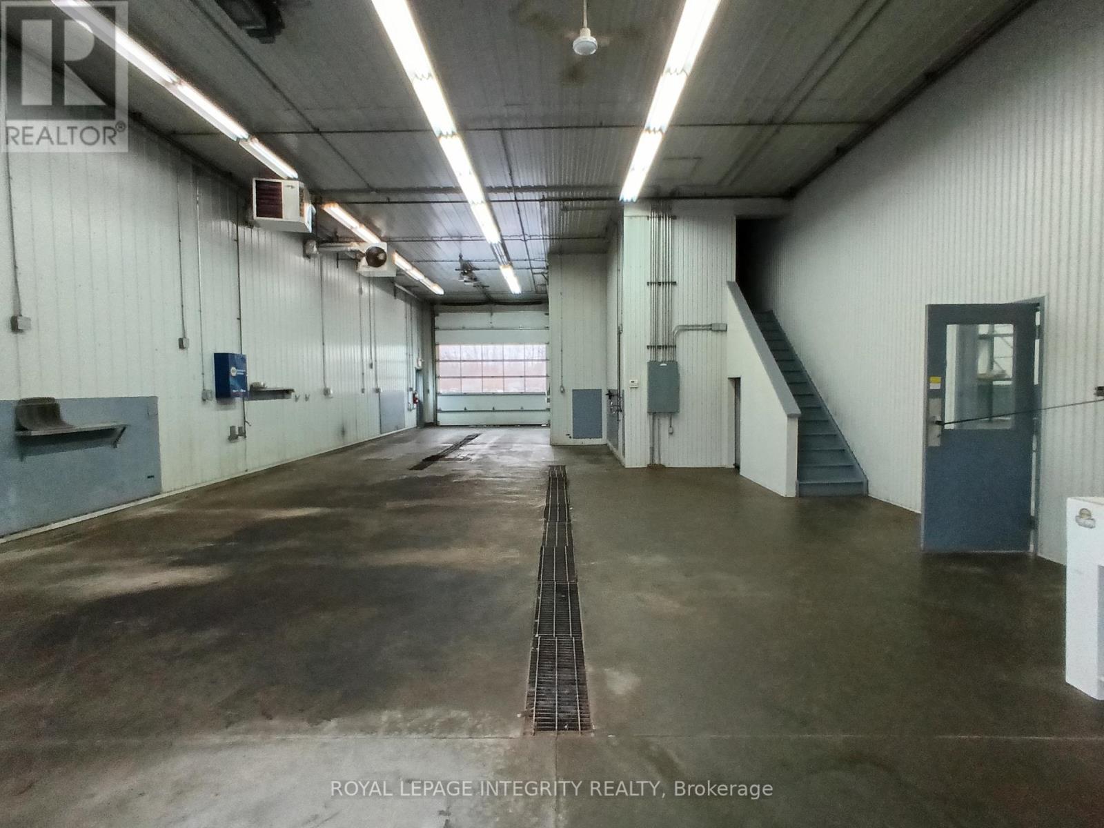 2724 Laurier Street, Clarence-Rockland, Ontario K4K 1A2 - Photo 8 - X12070753