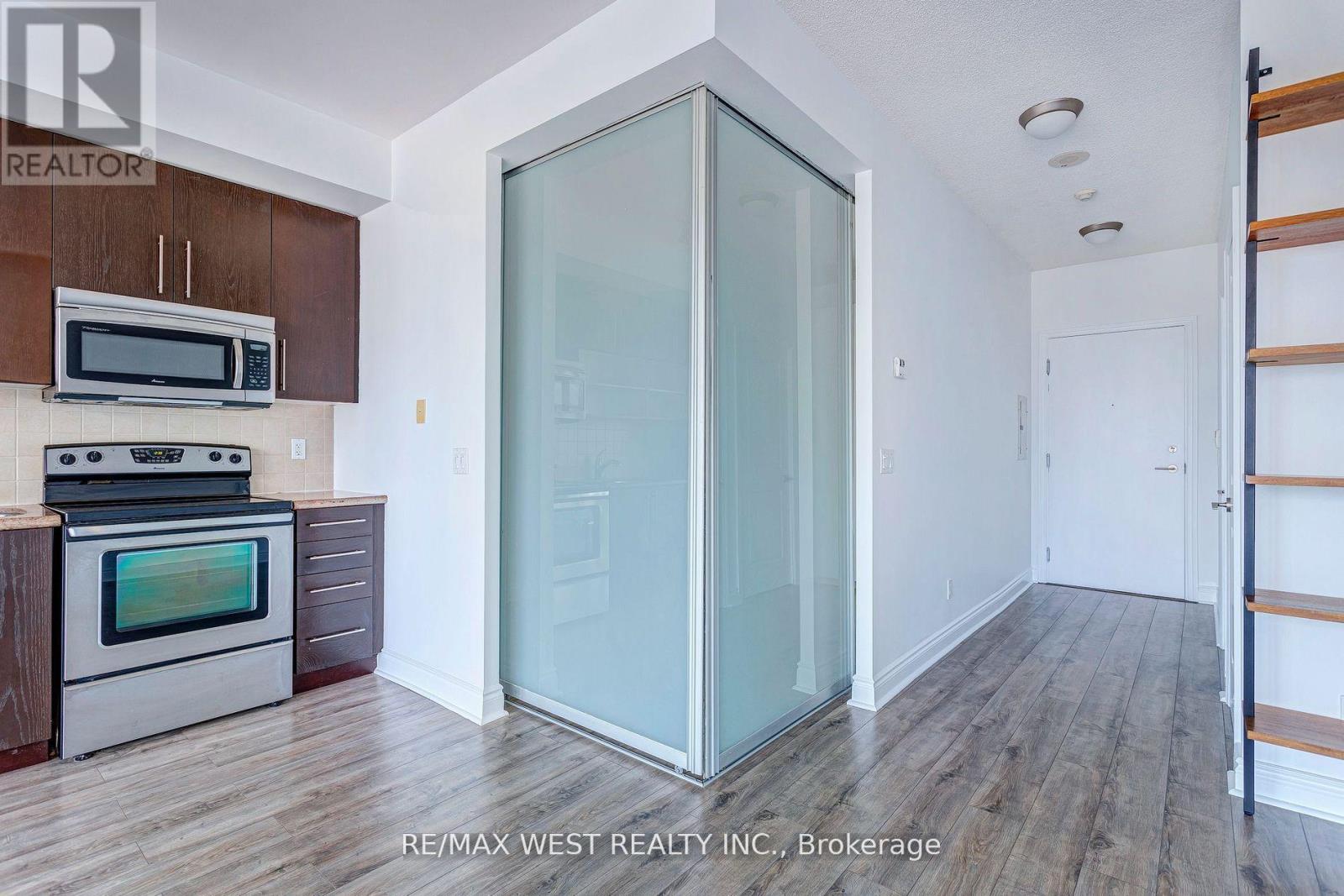 2008 - 90 Stadium Road, Toronto, Ontario  M5V 3W5 - Photo 12 - C12532404