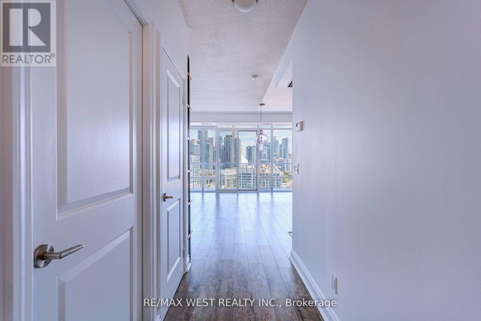 2008 - 90 STADIUM ROAD, Toronto, Ontario