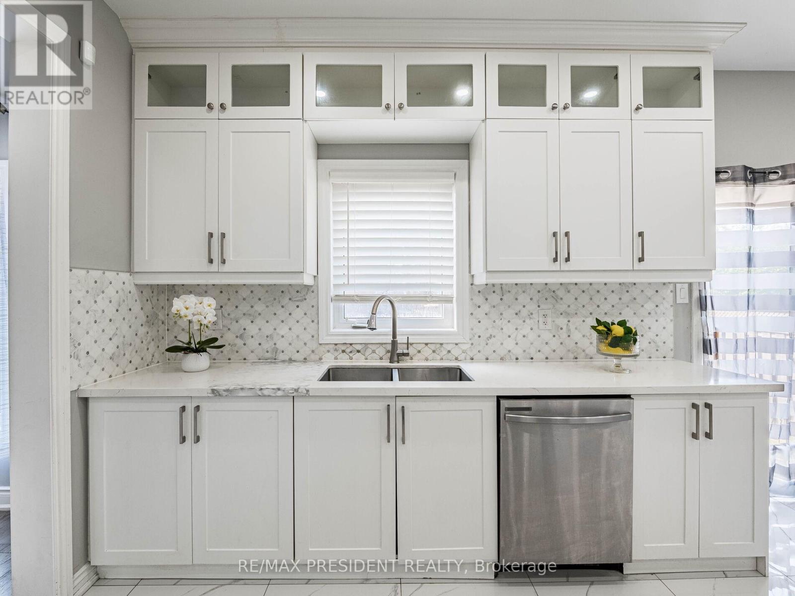 20 Monabelle Crescent, Brampton, Ontario  L6P 1W5 - Photo 21 - W12569160