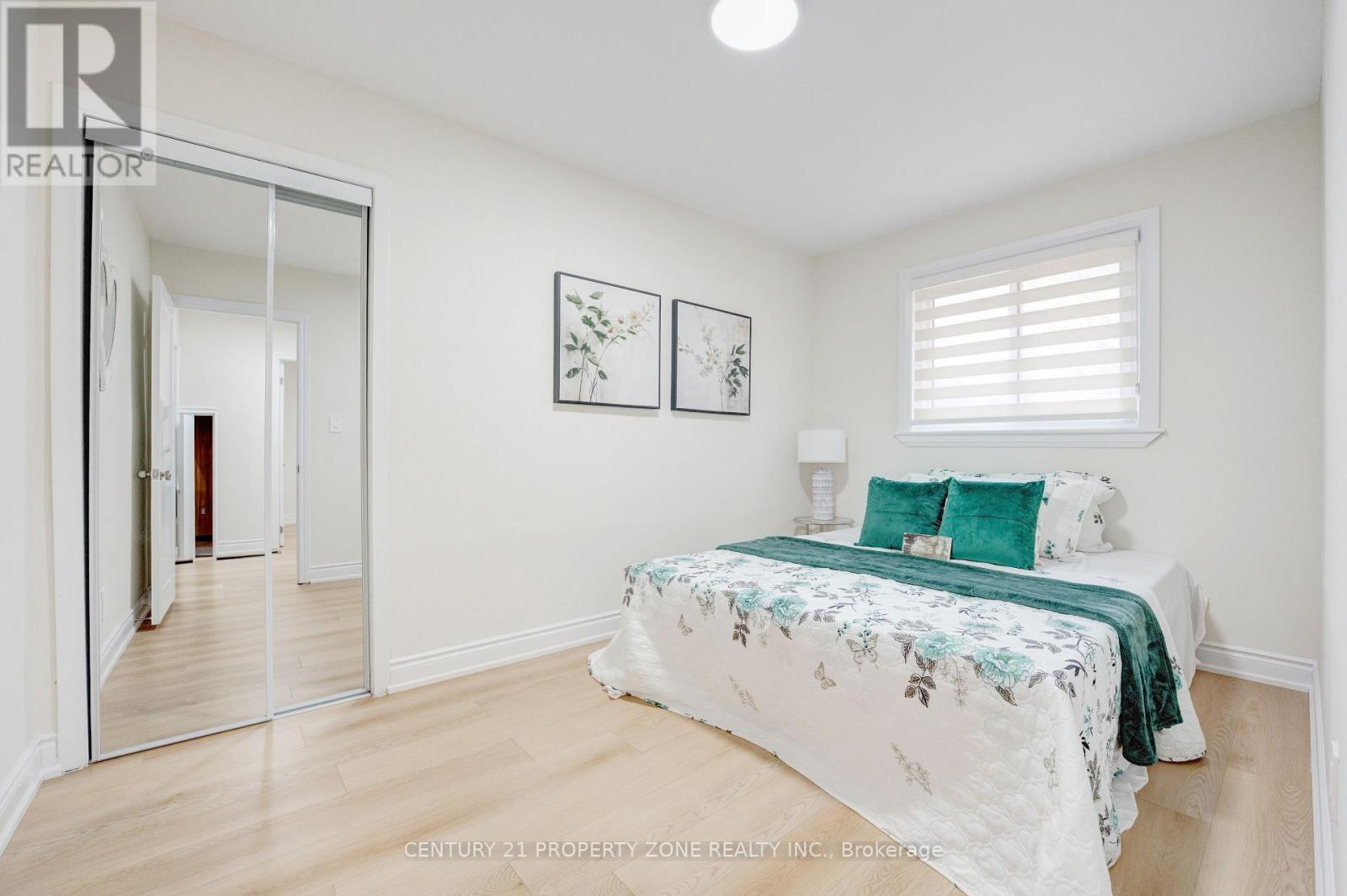 187 Martha Crescent, Caledon, Ontario  L7E 4X2 - Photo 14 - W12566168