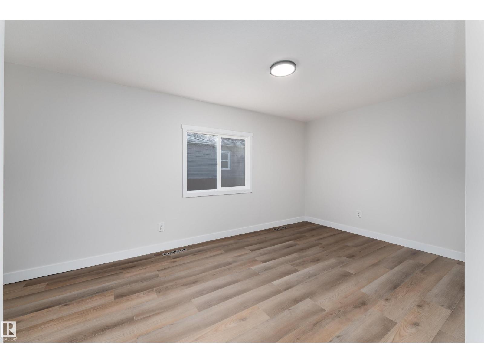 2001 West View Gr Nw, Edmonton, Alberta  T5S 1T6 - Photo 27 - E4466528