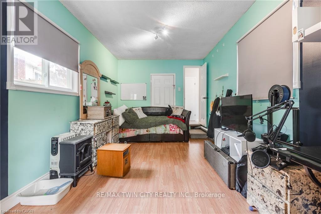 36 Angela Crescent, Cambridge, Ontario  N1S 4B6 - Photo 18 - X12569146