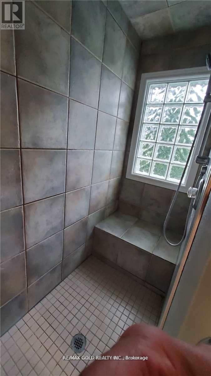 79 Surrey Drive, Hamilton, Ontario  L9K 1L9 - Photo 28 - X12569152