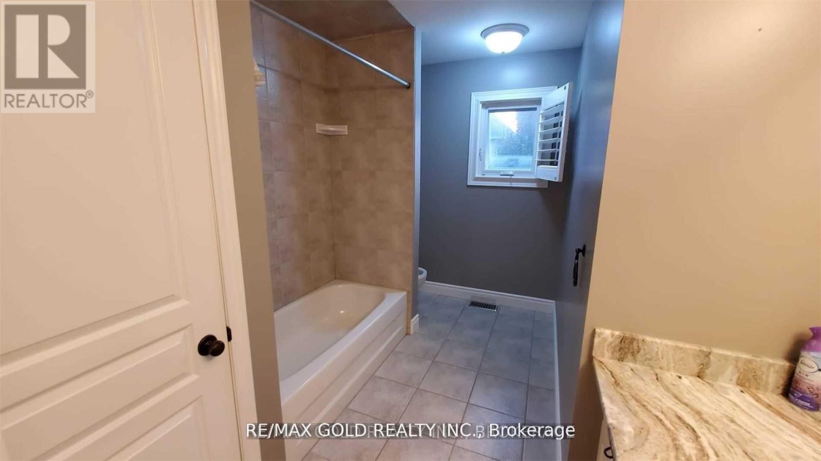 79 Surrey Drive, Hamilton, Ontario  L9K 1L9 - Photo 29 - X12569152