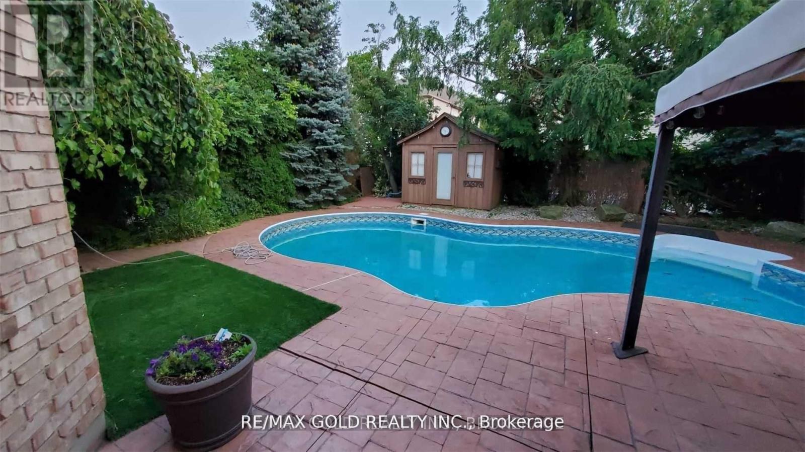 79 Surrey Drive, Hamilton, Ontario  L9K 1L9 - Photo 39 - X12569152