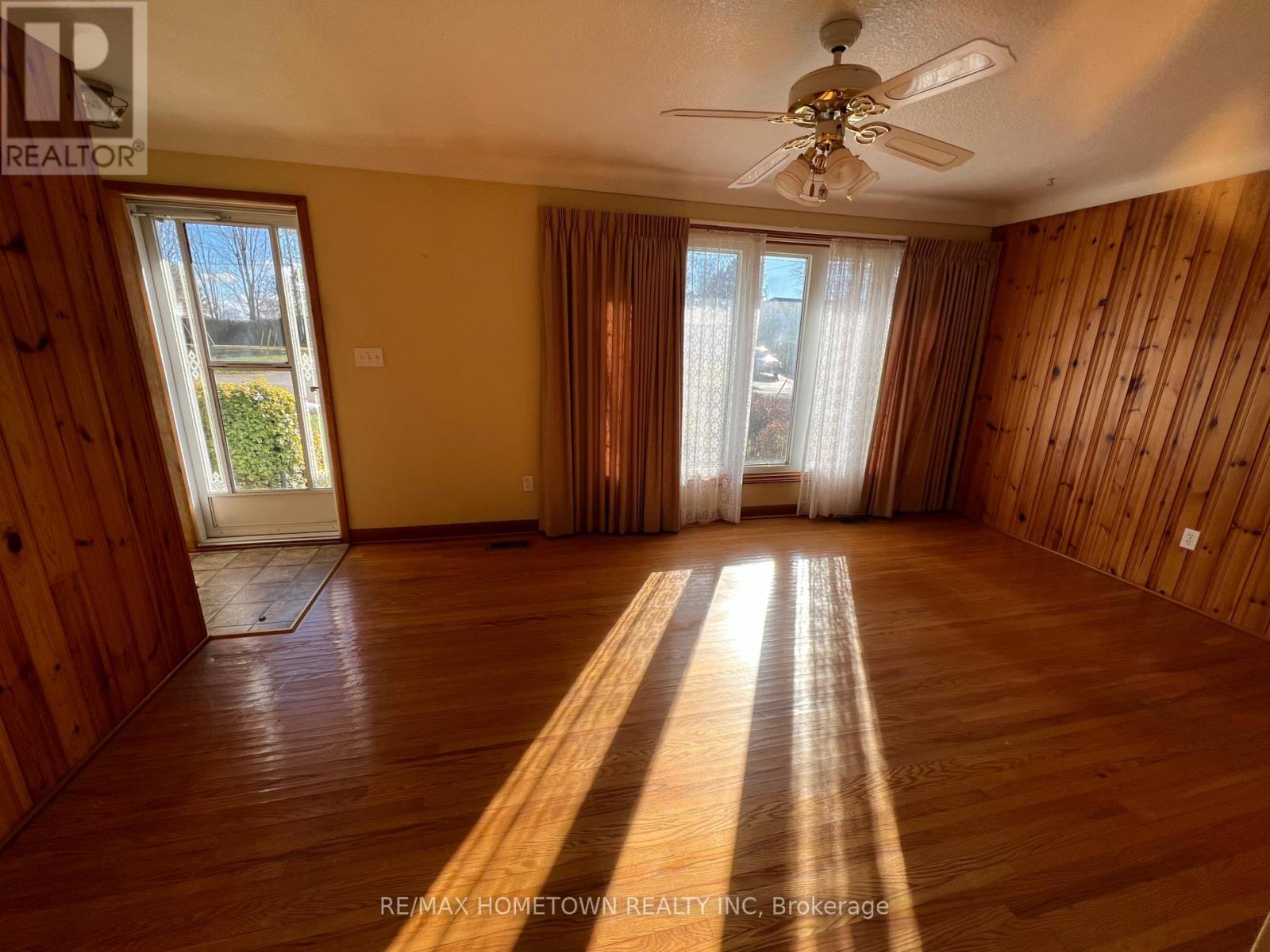 26 Duke Street, Brockville, Ontario K6V 3J1 - Photo 7 - X12568124