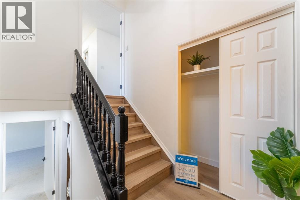 344 Templeview Drive Ne, Calgary, Alberta  T1Y 3W4 - Photo 3 - A2272233