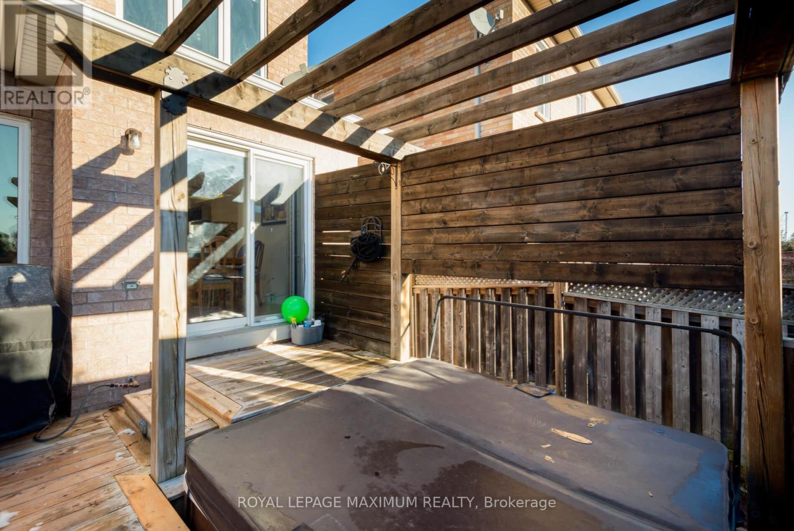 179 Warwick Crescent, Newmarket, Ontario  L3X 2S3 - Photo 36 - N12518476