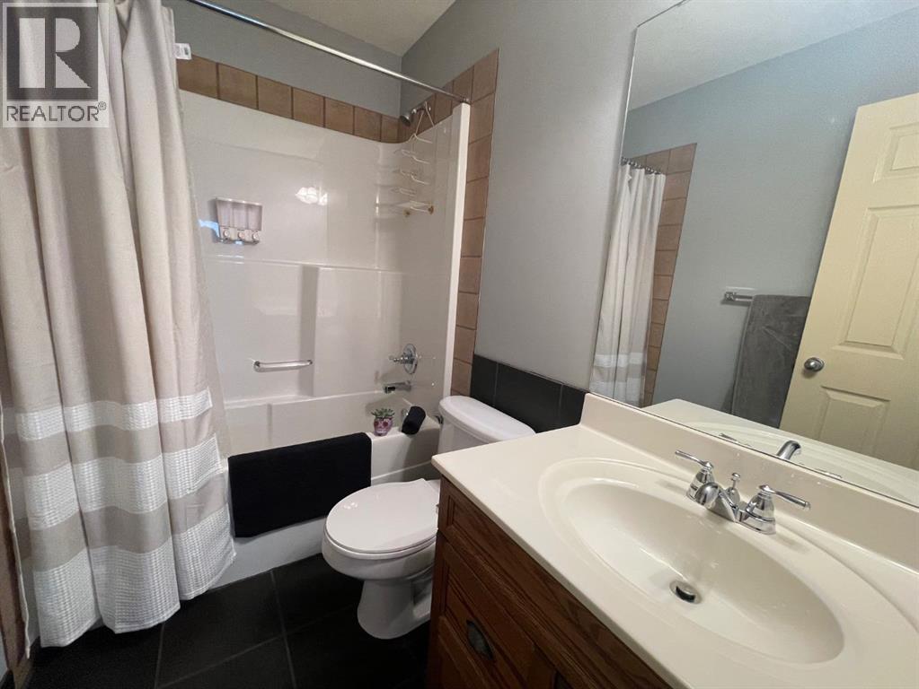 63 Glensummit Close, Cochrane, Alberta  T4C 2K1 - Photo 30 - A2265166