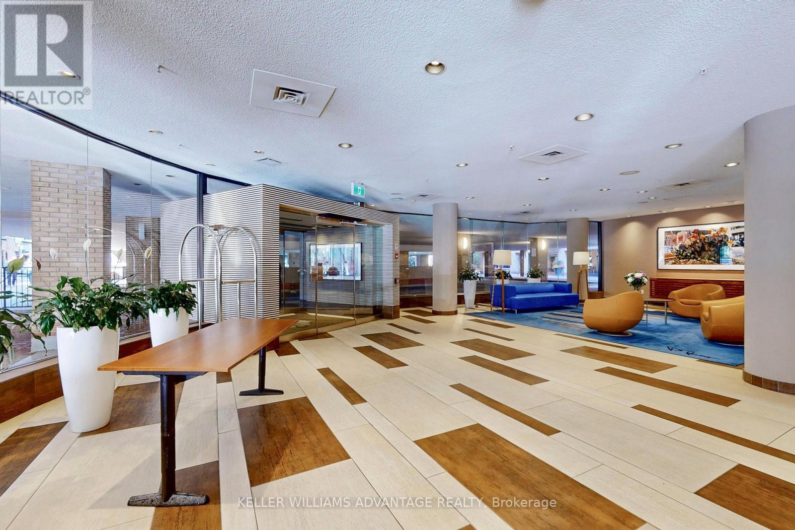 713 - 35 Church Street, Toronto, Ontario  M5E 1T3 - Photo 4 - C12569180