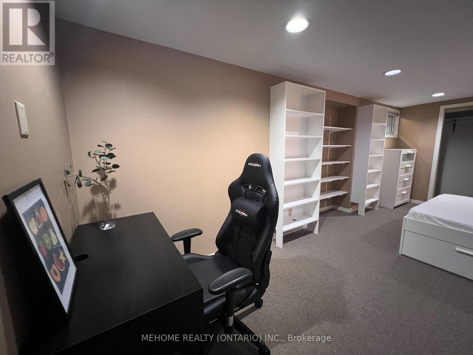 Lower Unit - 121 Angus Drive, Toronto, Ontario  M2J 2W9 - Photo 9 - C12569234