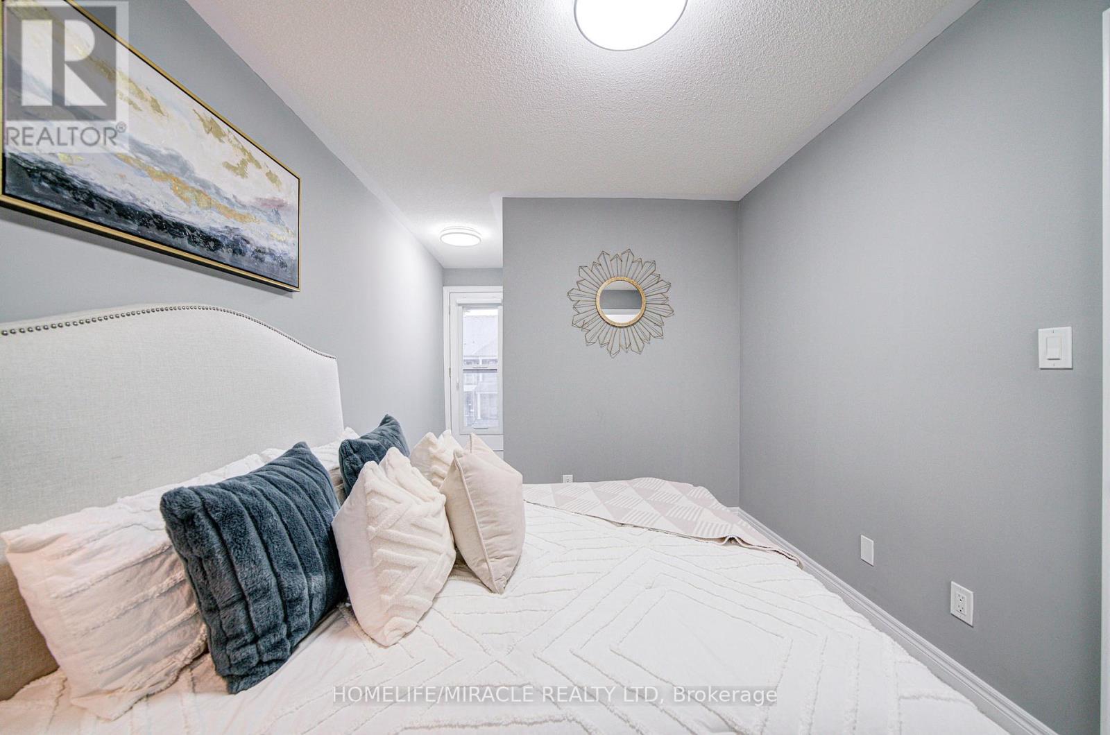 1101 Lockie Drive, Oshawa, Ontario  L1L 0R9 - Photo 32 - E12569200