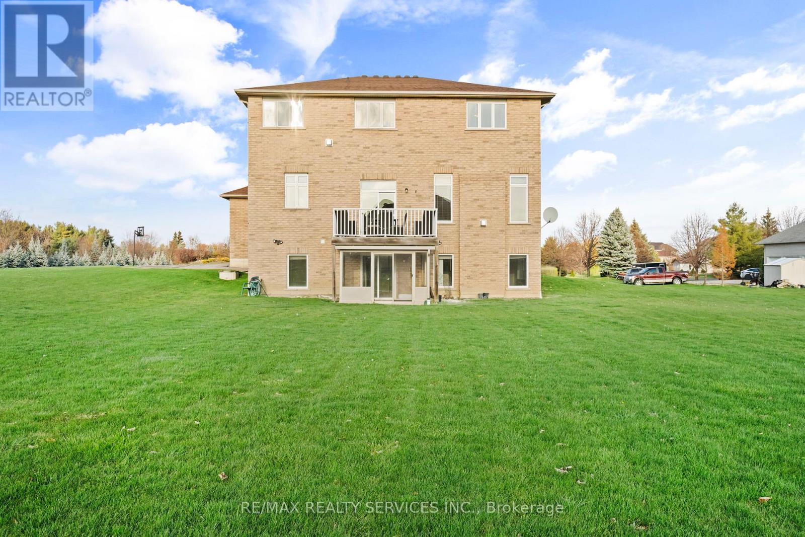 5 Farina Drive, Brampton, Ontario  L6P 0E3 - Photo 34 - W12569168