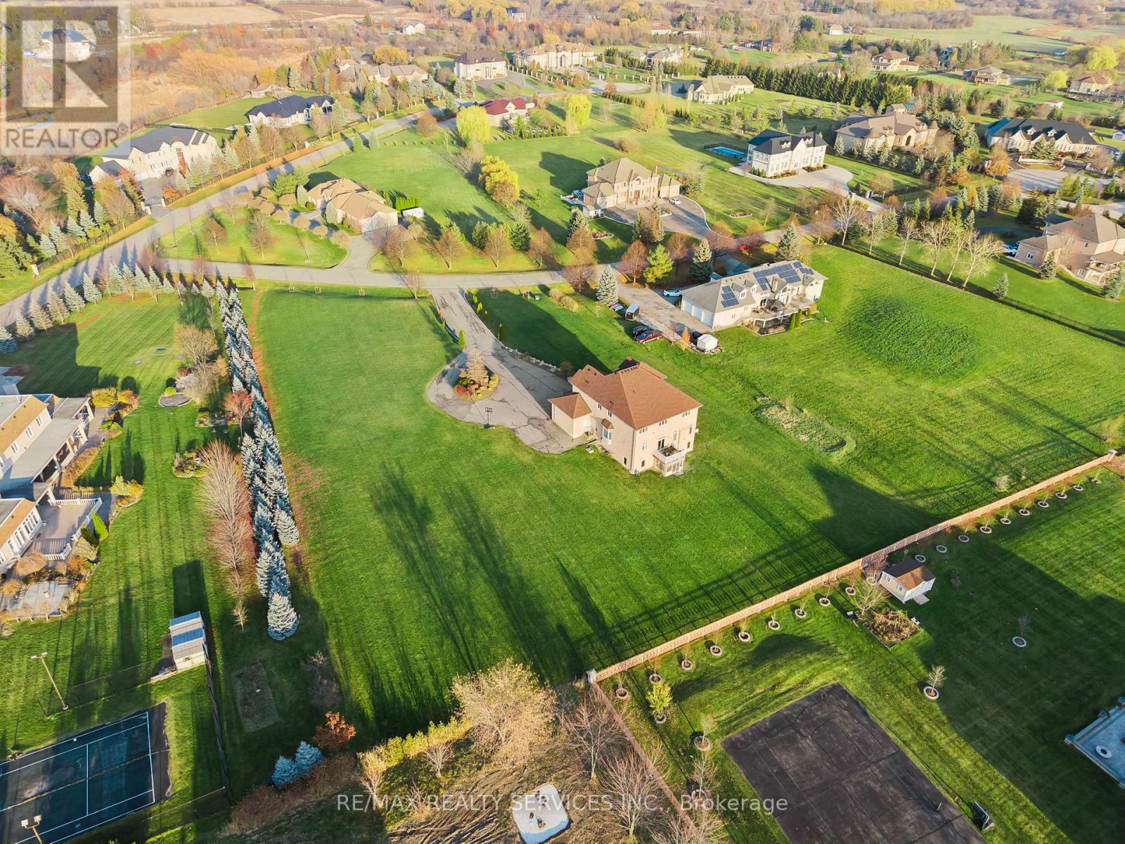 5 Farina Drive, Brampton, Ontario  L6P 0E3 - Photo 36 - W12569168