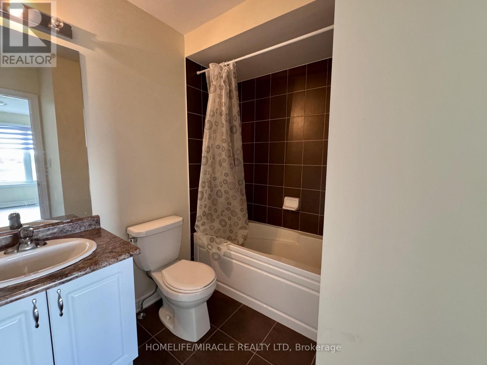 5 - 200 Veterans Drive, Brampton, Ontario  L7A 4S6 - Photo 21 - W12569188