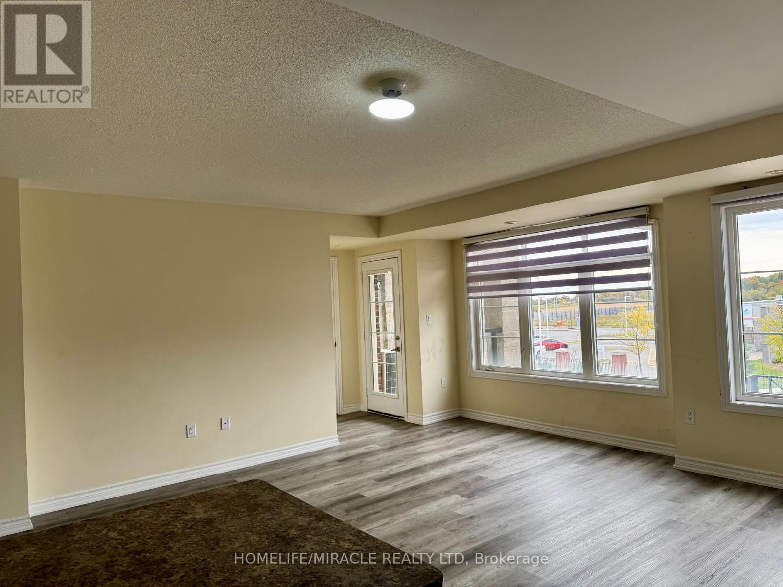 5 - 200 Veterans Drive, Brampton, Ontario  L7A 4S6 - Photo 8 - W12569188